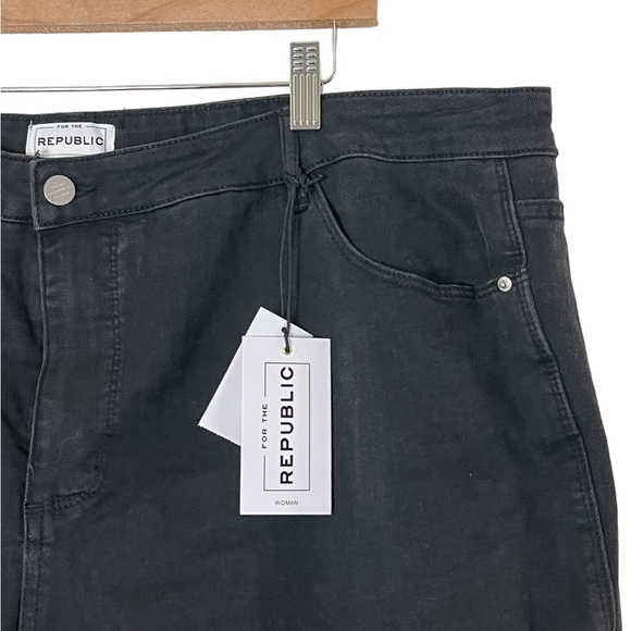 For The Republic | NWT Black cropped ankle fray jeans size 24W - Picture 5 of 14